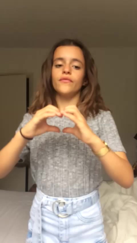 @jeanneee