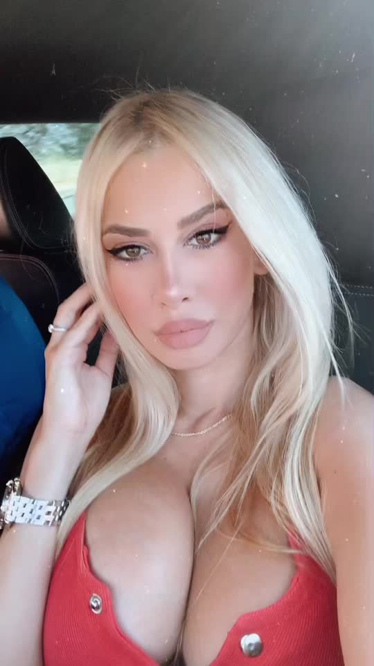 @ElenaDostić
