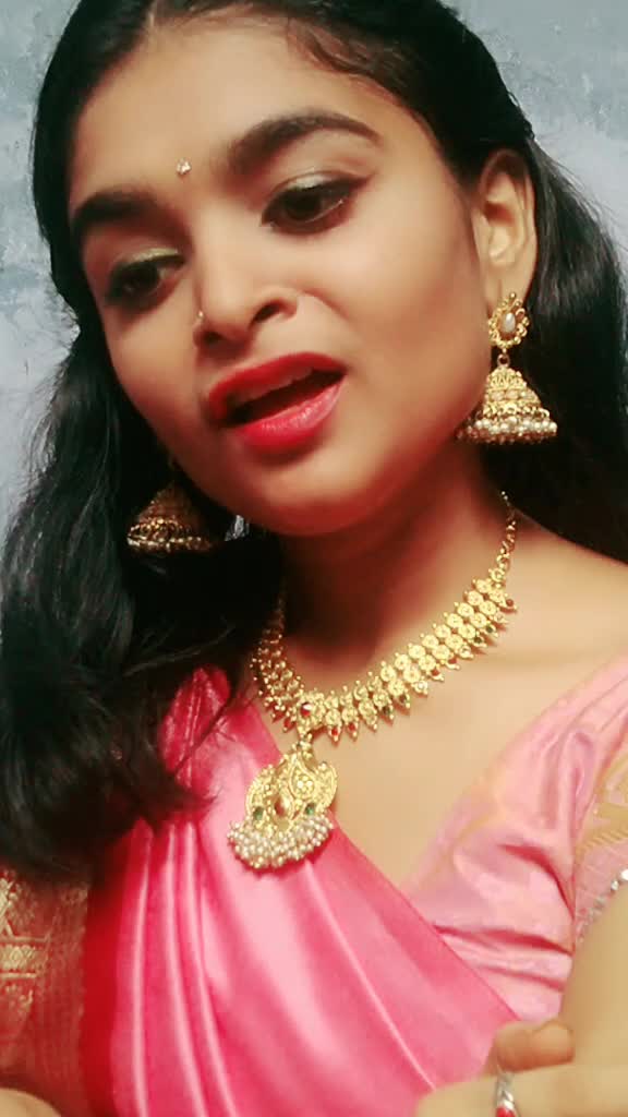 @ShRuThIChArAn😍