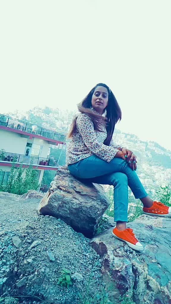 @Anjali singhaniya
