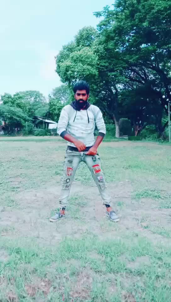 @B Boy Akki