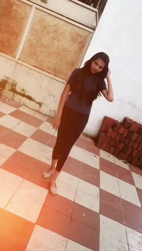 @Diya Mahyavanshi♠️