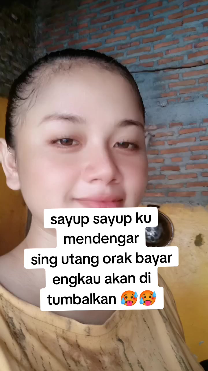 @Putri_hkjing