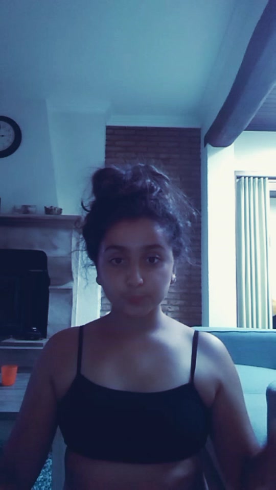 @laprincesseauyeubrun