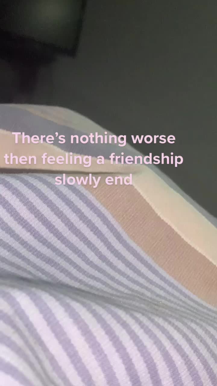 @🥲