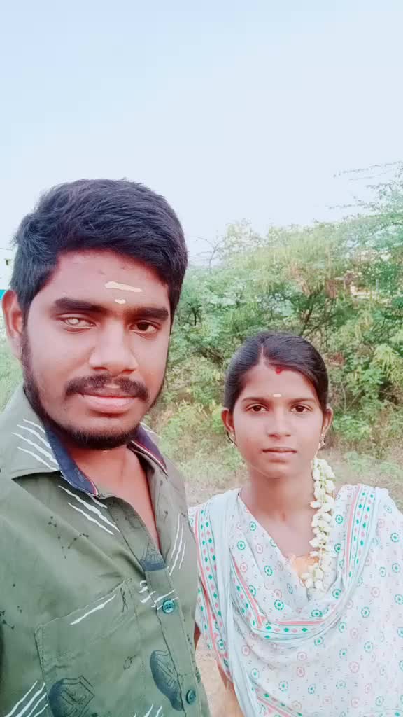 @குணா சினேகா