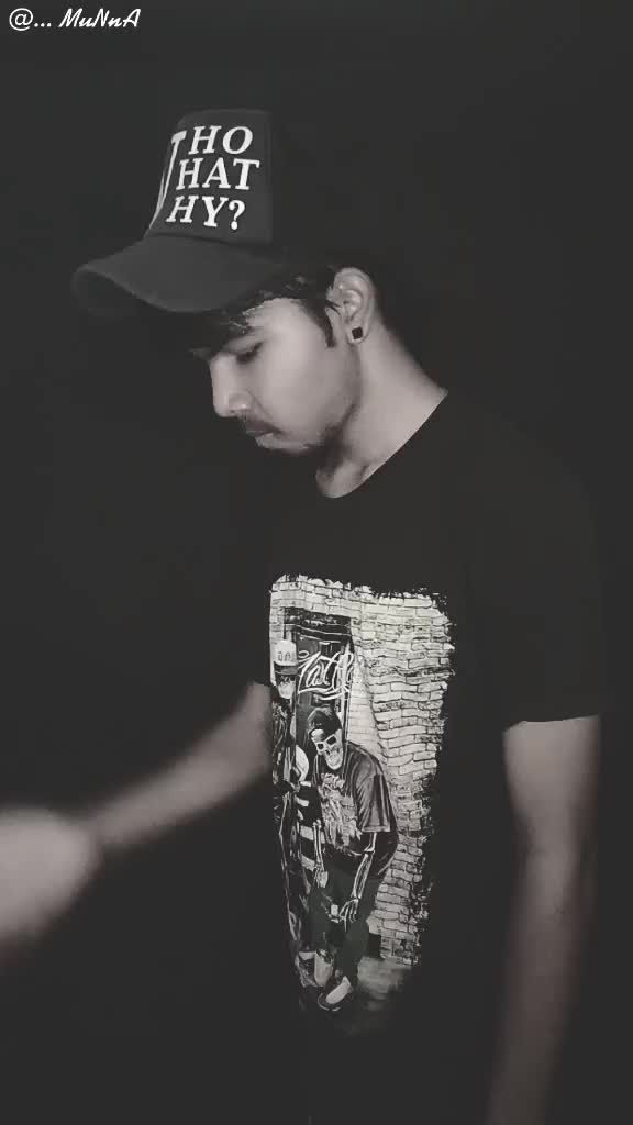 @HAT b0Y