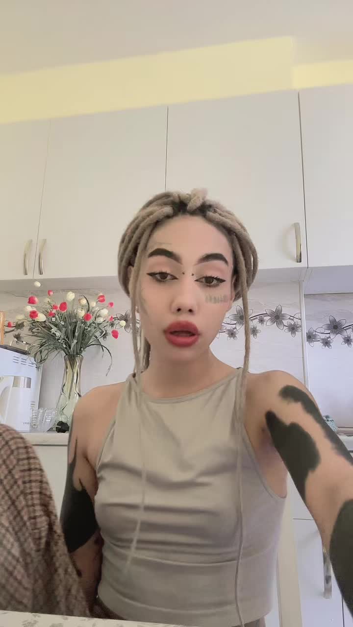 @sukableadnahui