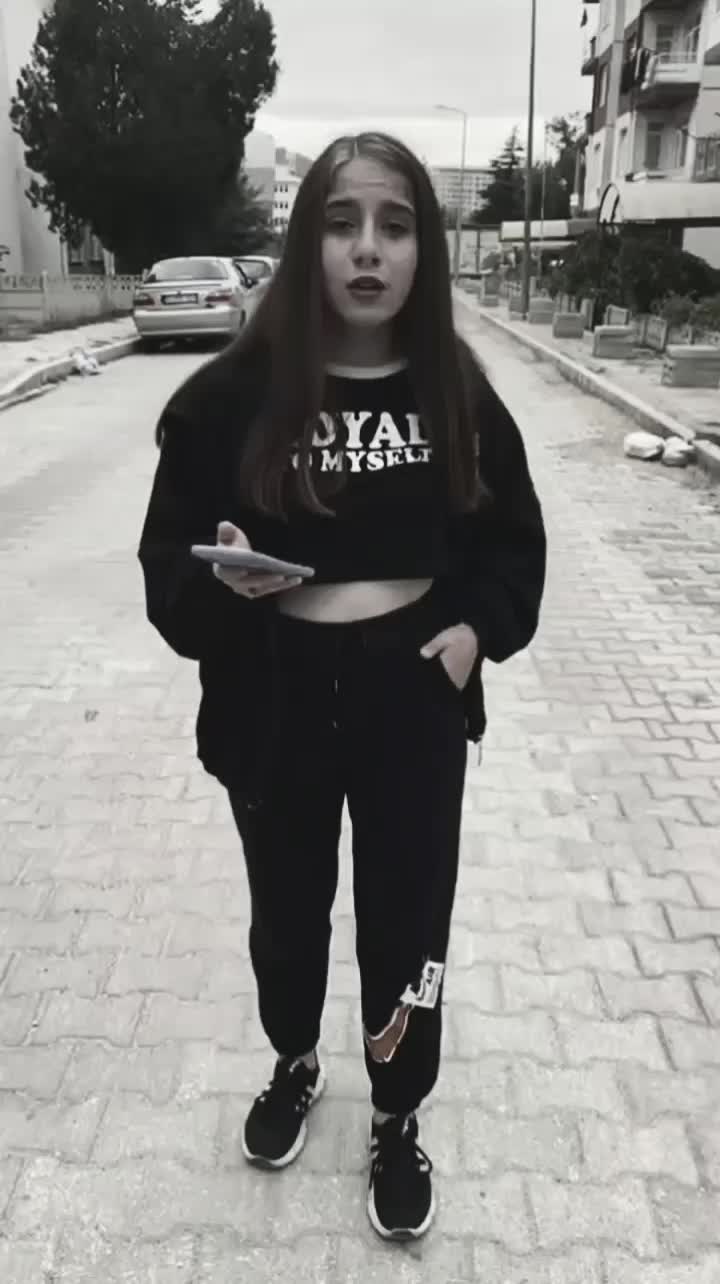@NUR S🦋⛓