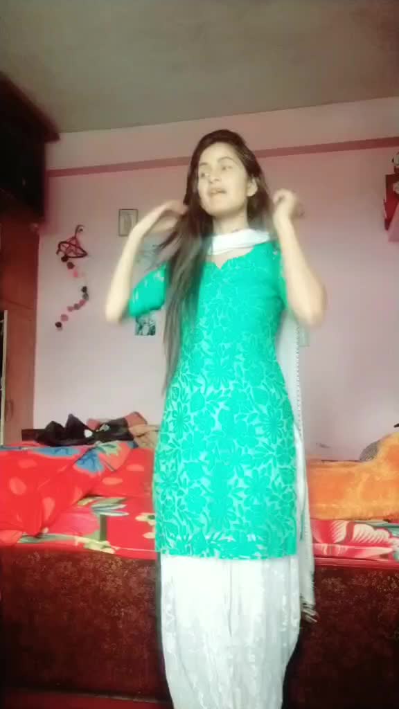 @Divya Thakur(DiVu)