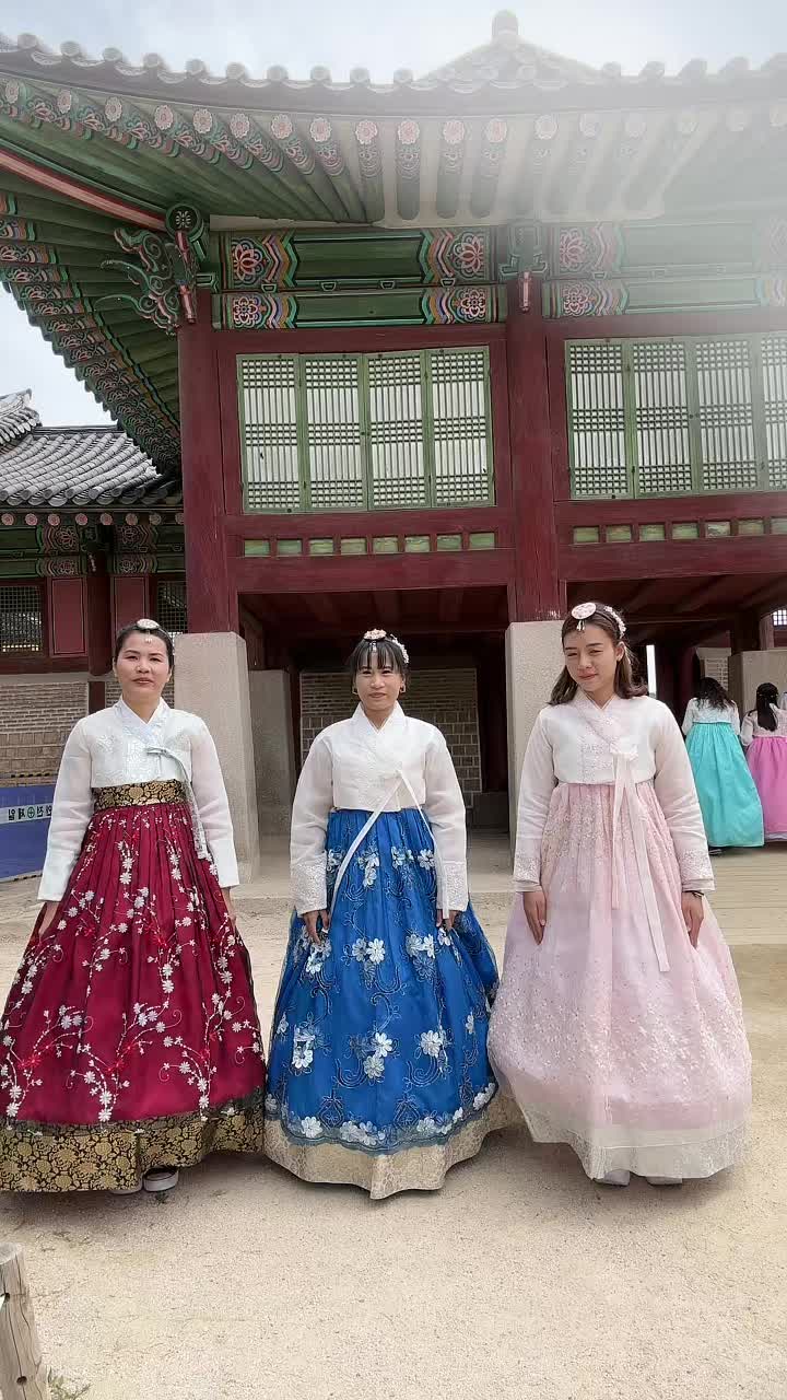 @👑👑Medhiya M.🇹🇭🇹🇭
