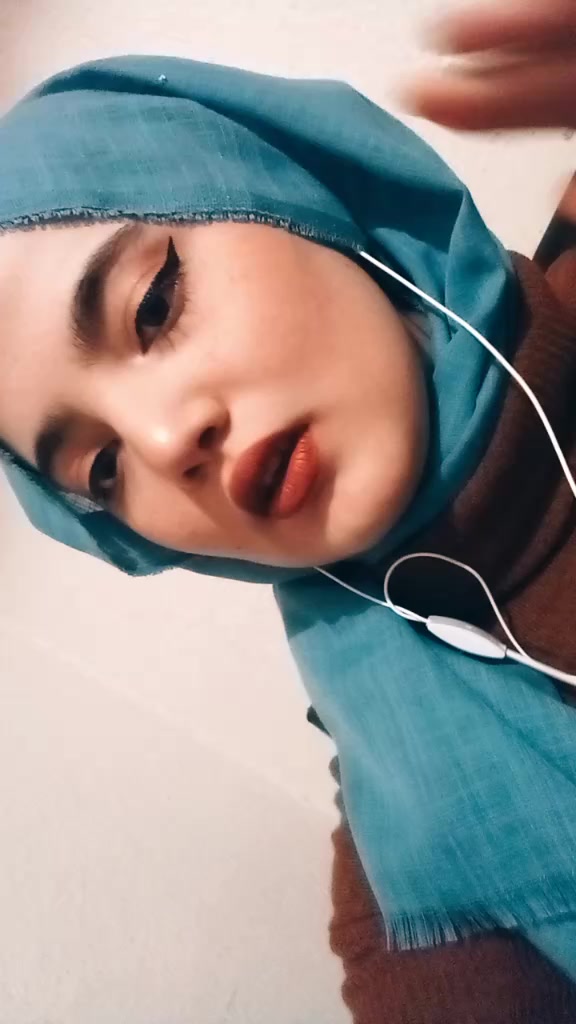 @Nurresmii_0
