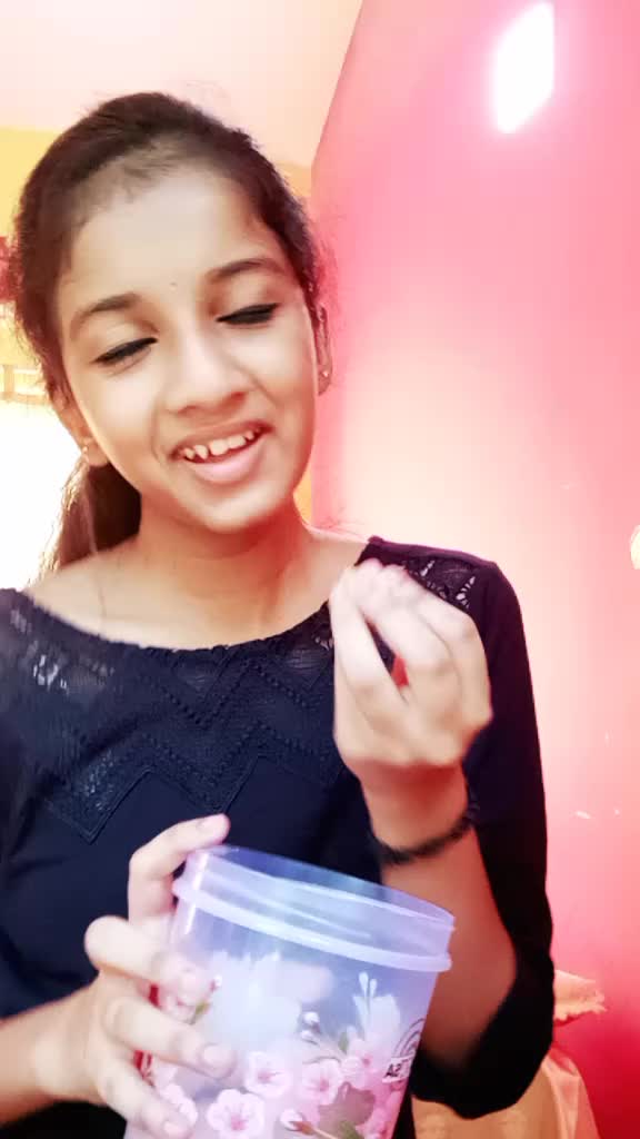 @👑_AmmuzzMaluu_😍