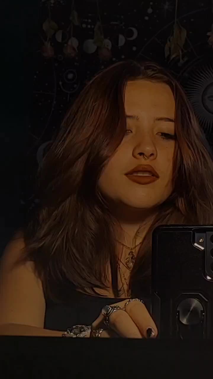 @Sarah_crows