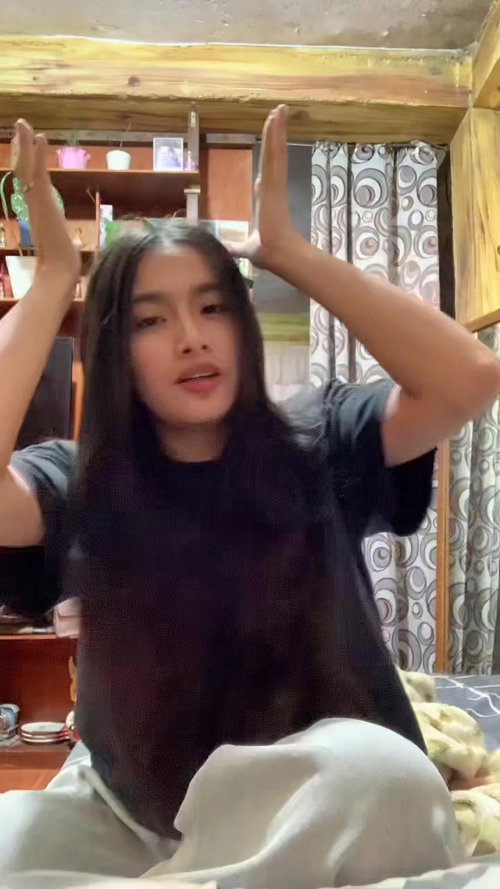 @lhyks