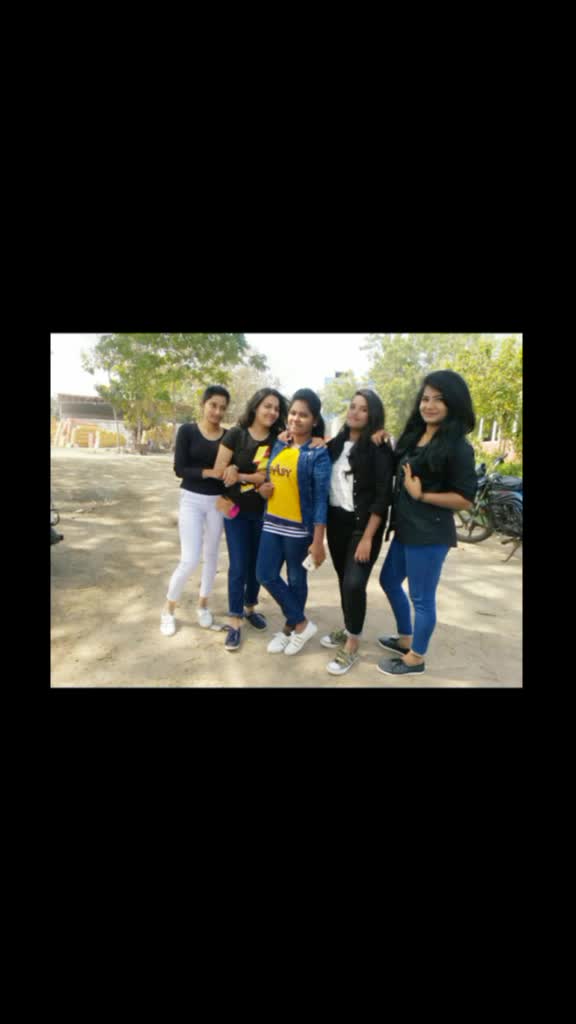 @Kampelly Keerthana