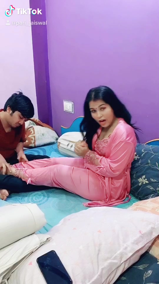 @iampari_jas