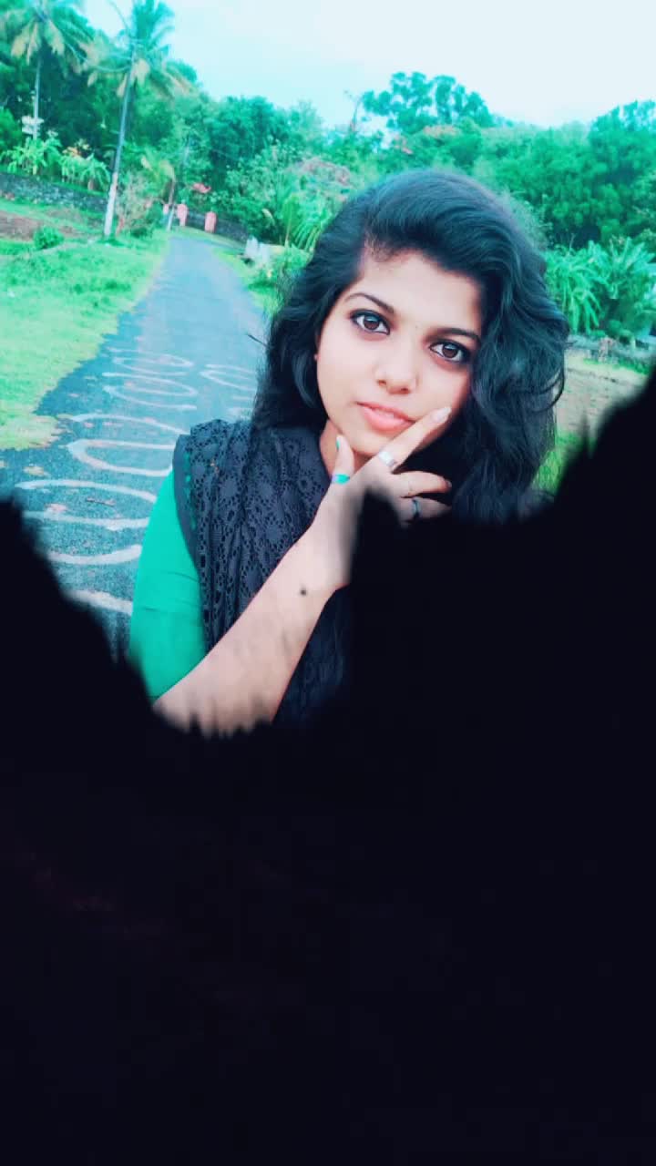 @🖤അമ്മയുടെ കാന്താരി