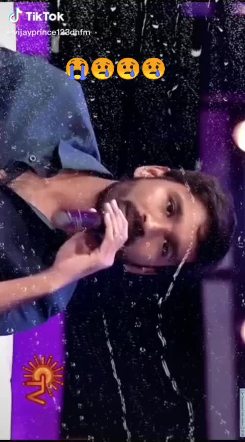 @fan of dhanush🤘