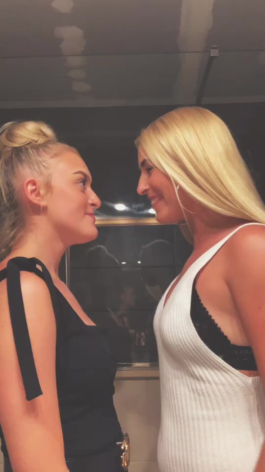 @ThelwellSisters✨