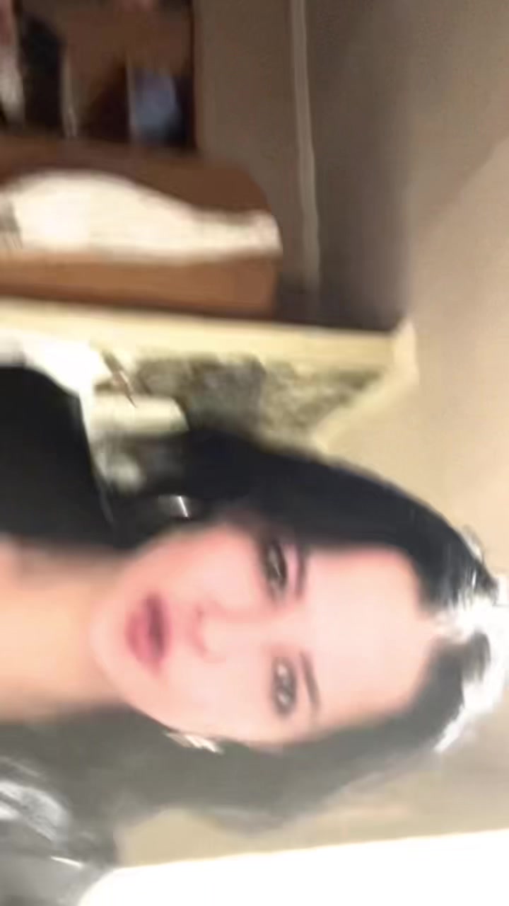 @Лёшенька🖤