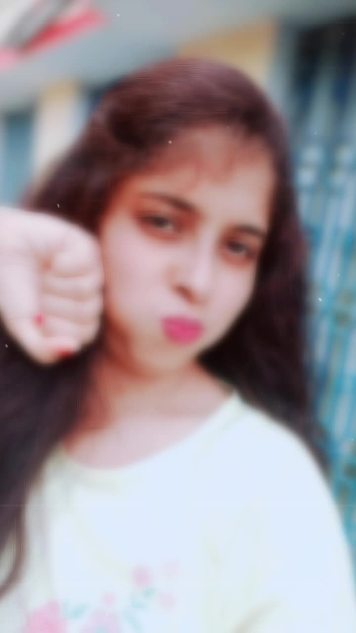 @๐ Queen _Prachi ๐