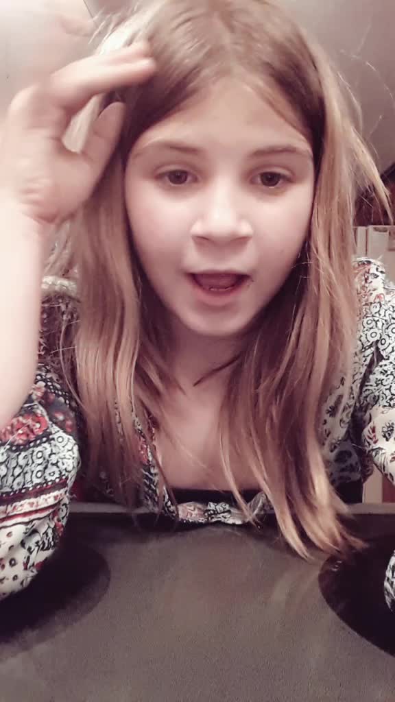 @Isabelladowney