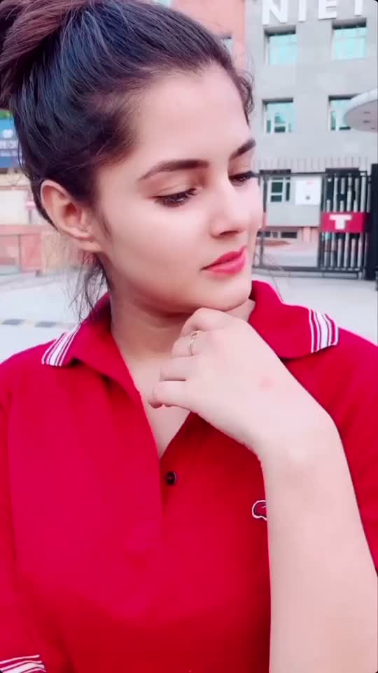 @👑Pragati👑