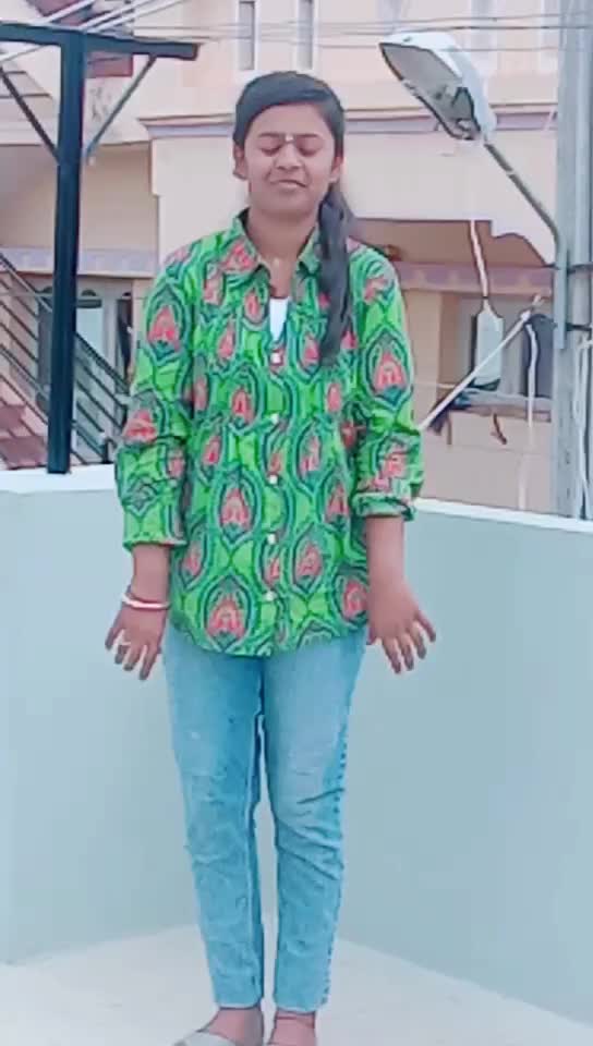 @Shreya(Avvi)
