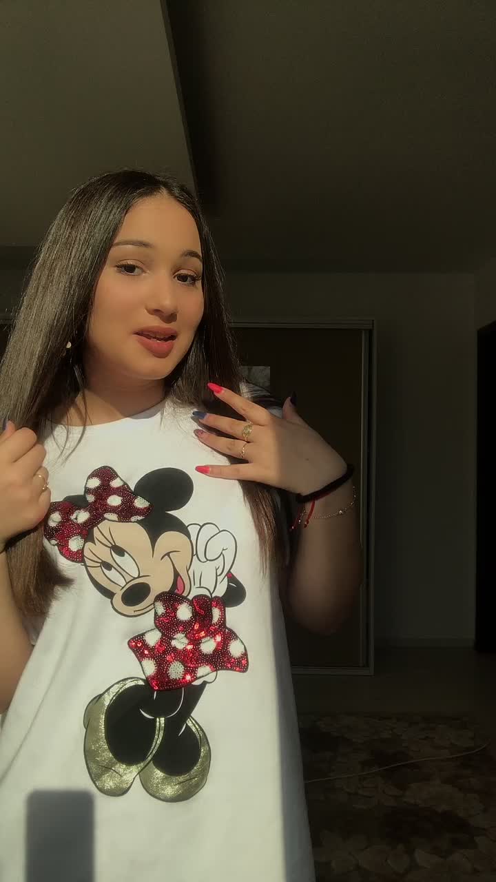@Alexandraa_12