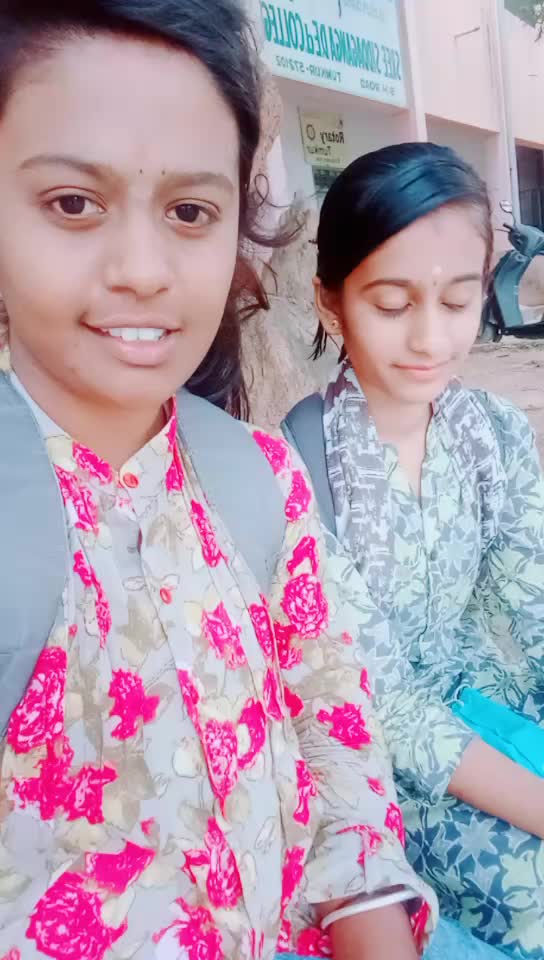 @Shreya(Avvi)