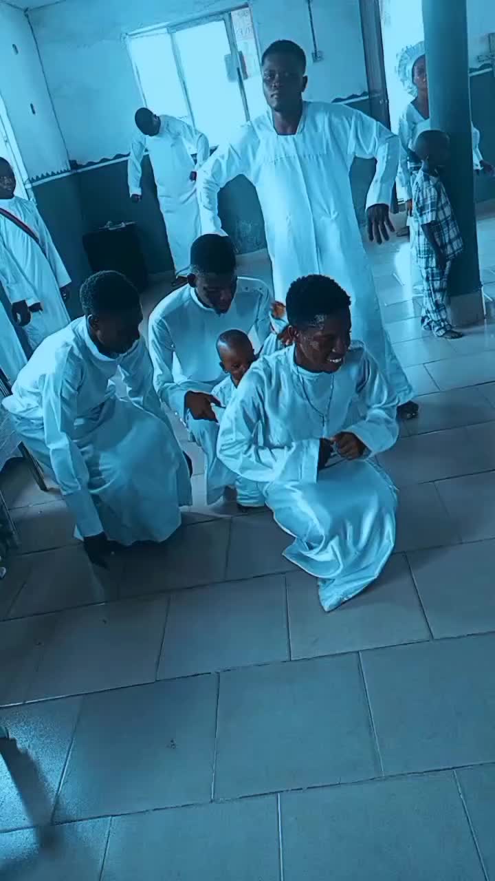 @emzro