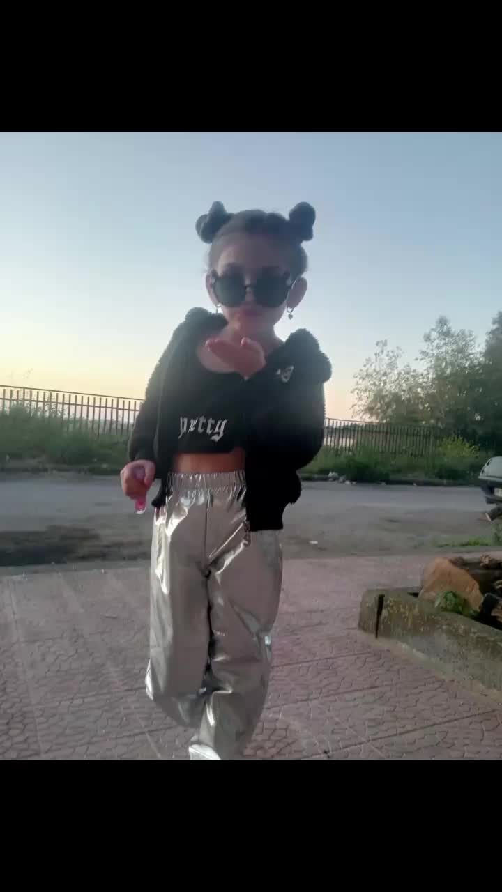 @Niki