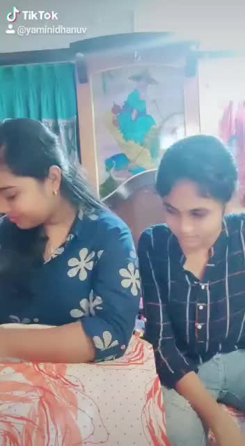 @V.NIKSHITA ๐๐๐๐