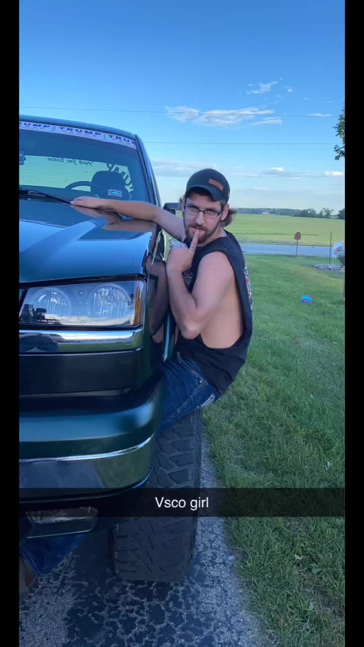 @country_boy_kicks