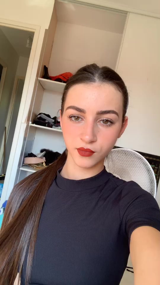 @Sabrinaa