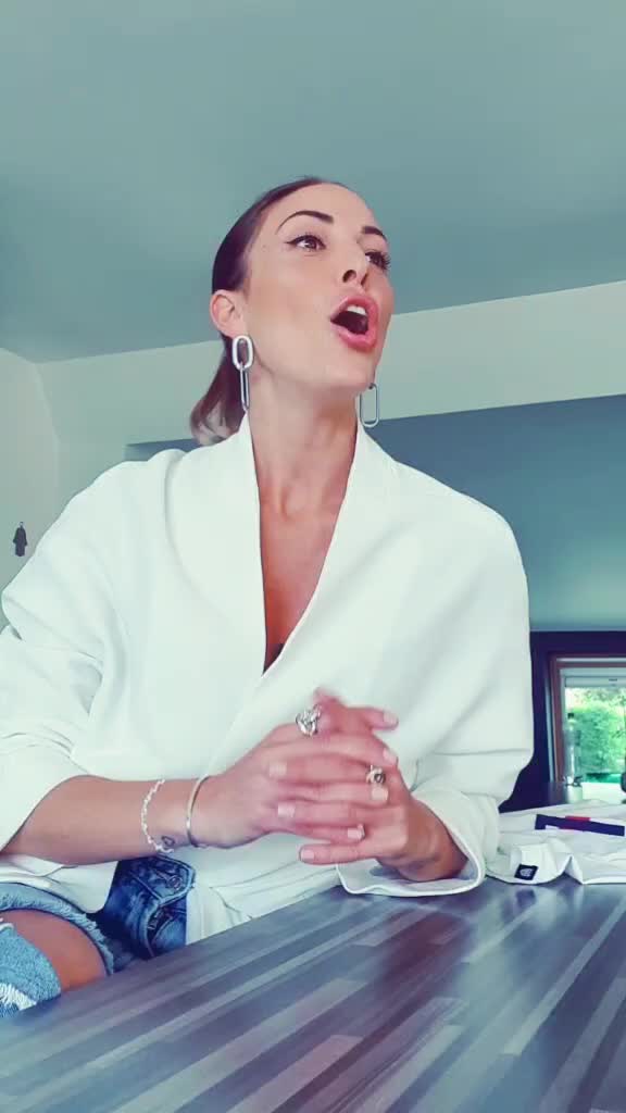 @memeluss