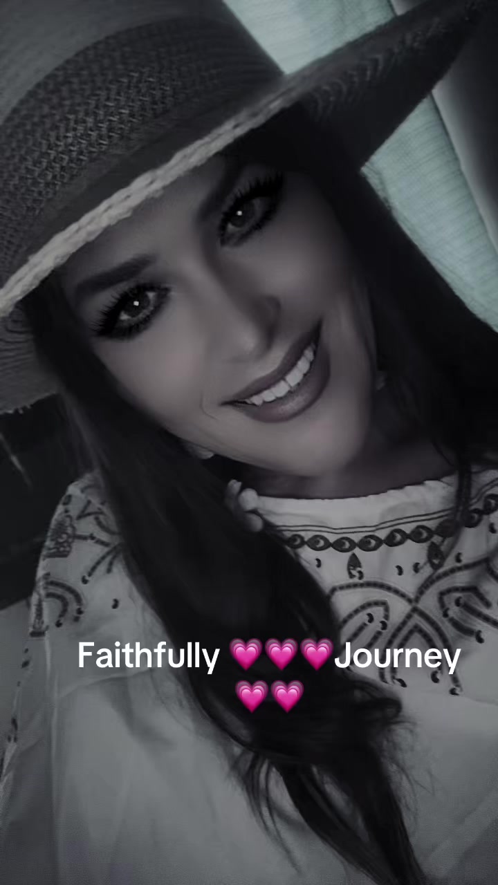 @uptunegirl_