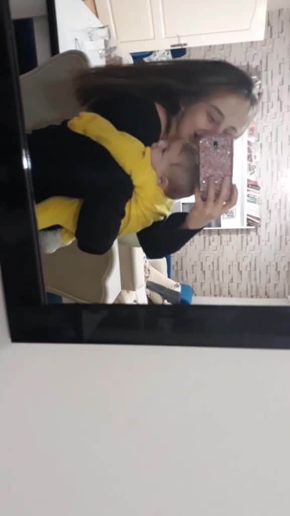 @Büşra Demiral