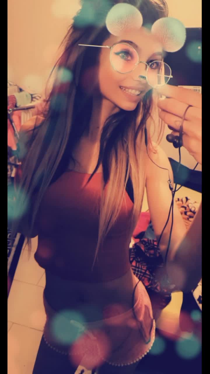 @ayca akkaya😋😎