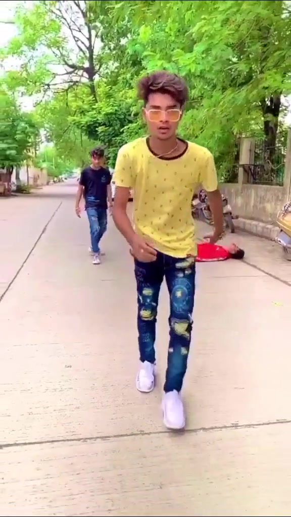 @suraaaj__
