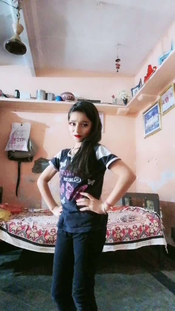 @👑aditi bhartiya 👑