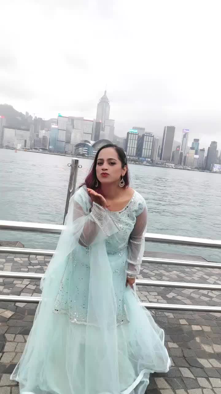 @Naina Hossain (one Queen 👑)