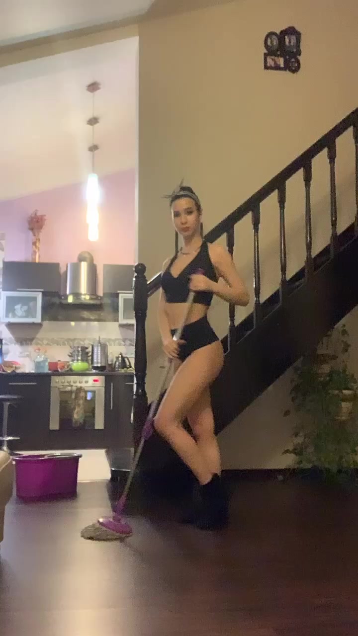 @AlinaAksi