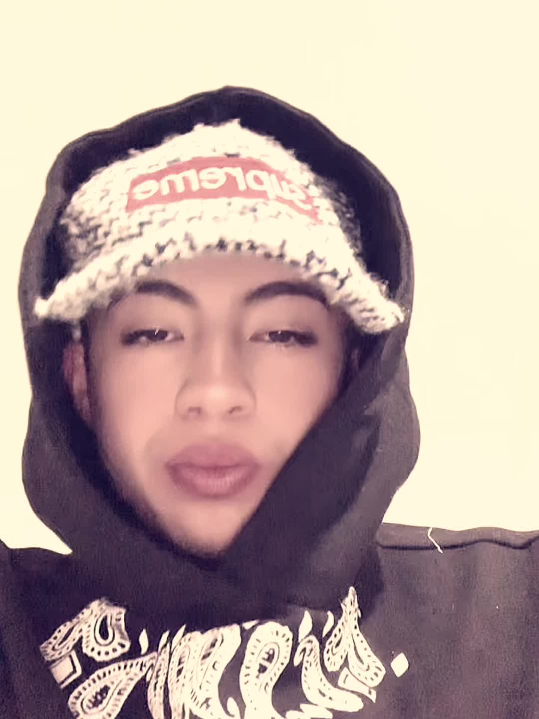 @🤴🏻.
