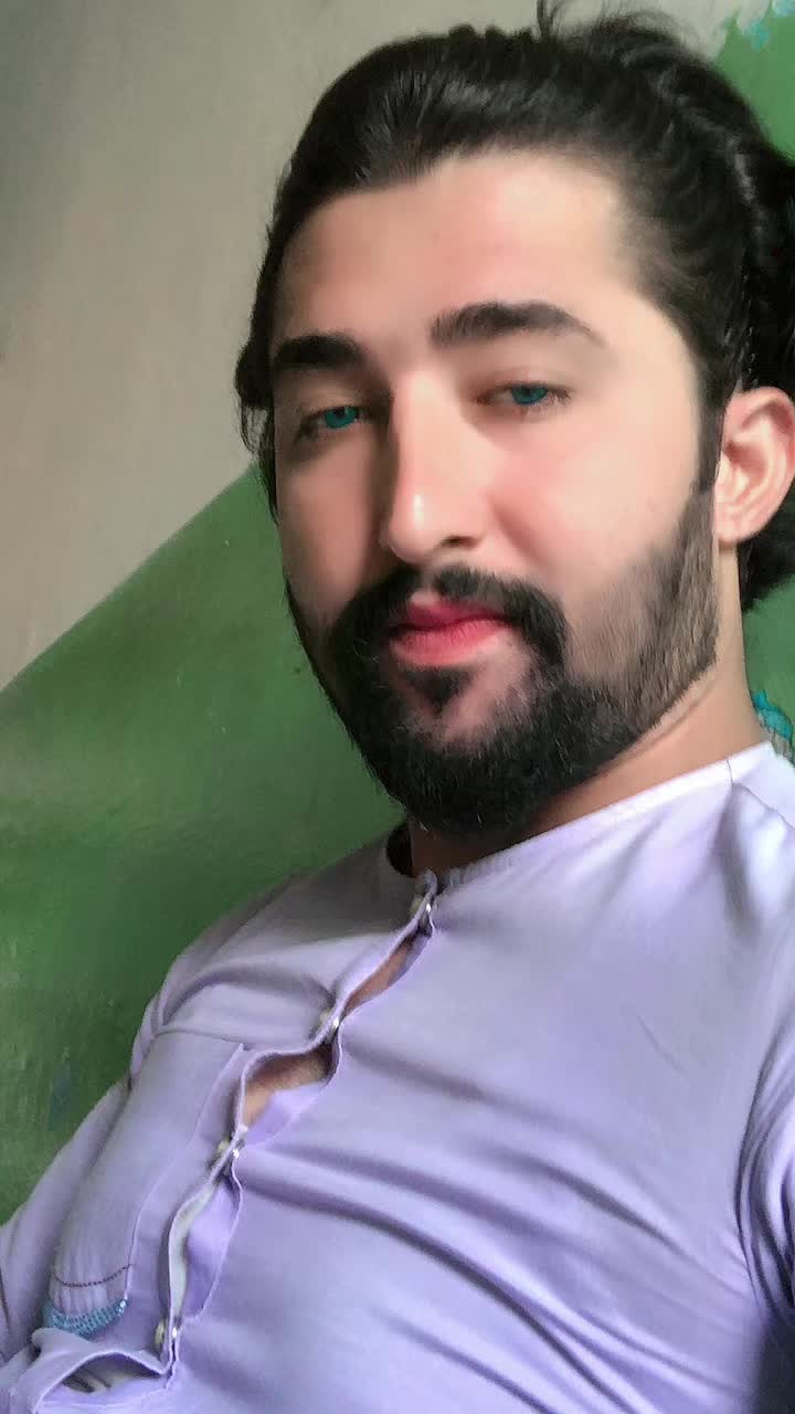 @A r y a n .•) K h a n
