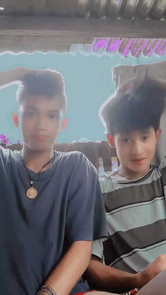 @https://vt.tiktok.com/ZSLB4wM9