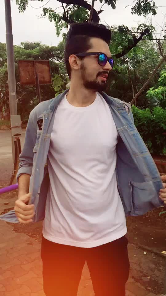 @💥 Vivek 💥