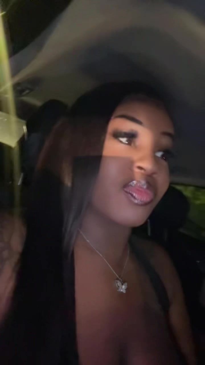 @tharealniaa