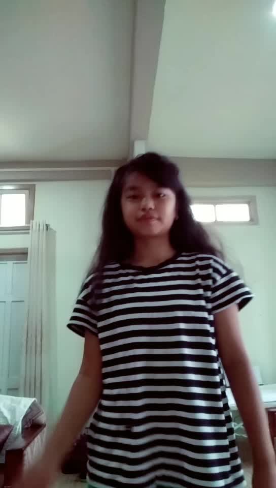 @Emily_123